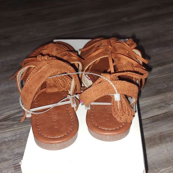 Olivia Miller Cognac Fringe Sandals Sz 6 NIB - Picture 3 of 6